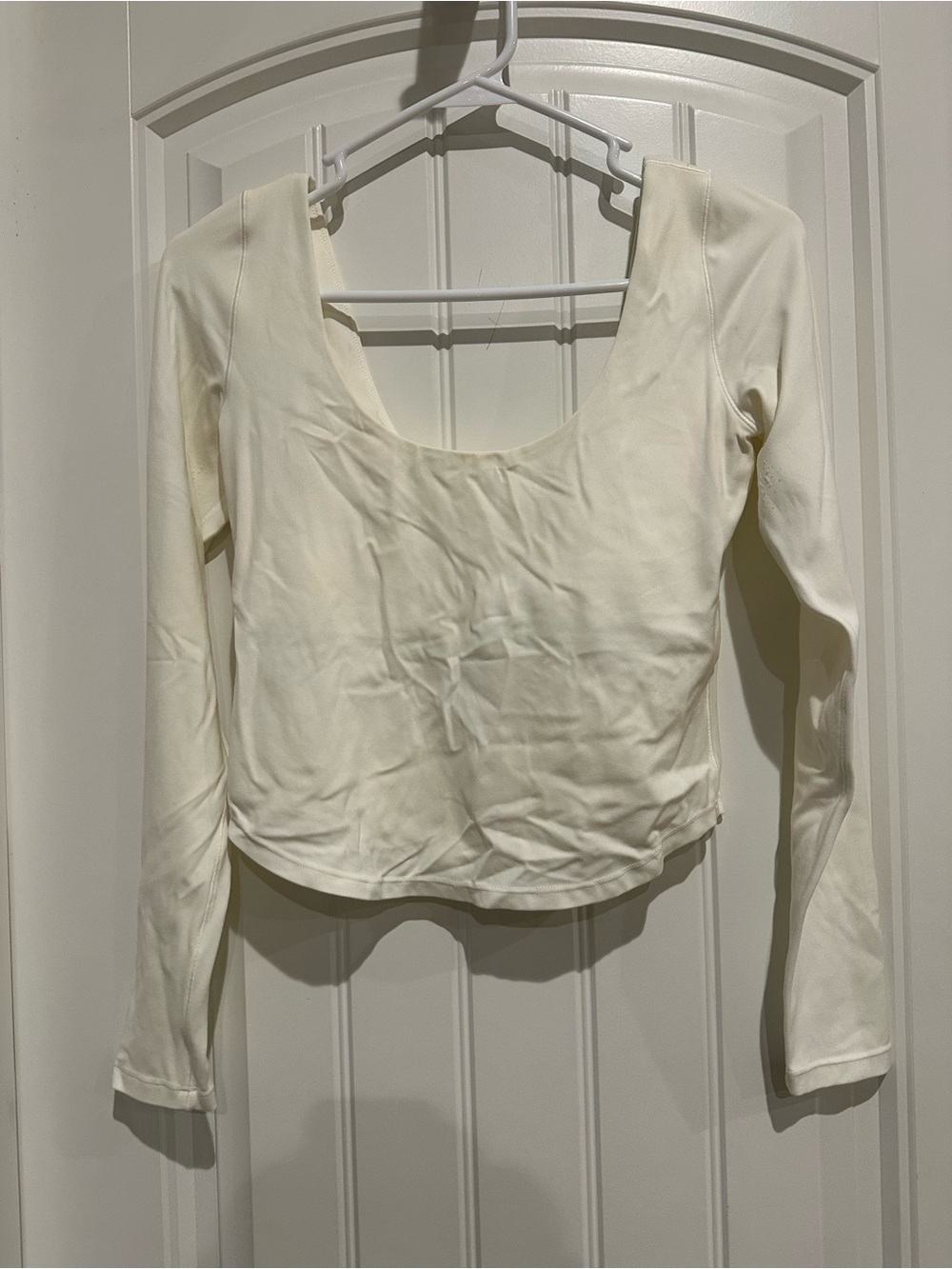 Aerie Long Sleeve Scoop Neck Women's Top in Cream